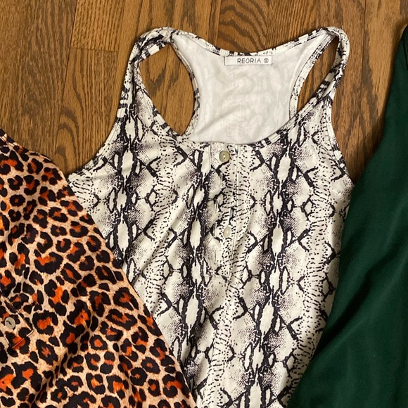 Three body suits - Picture 4 of 5